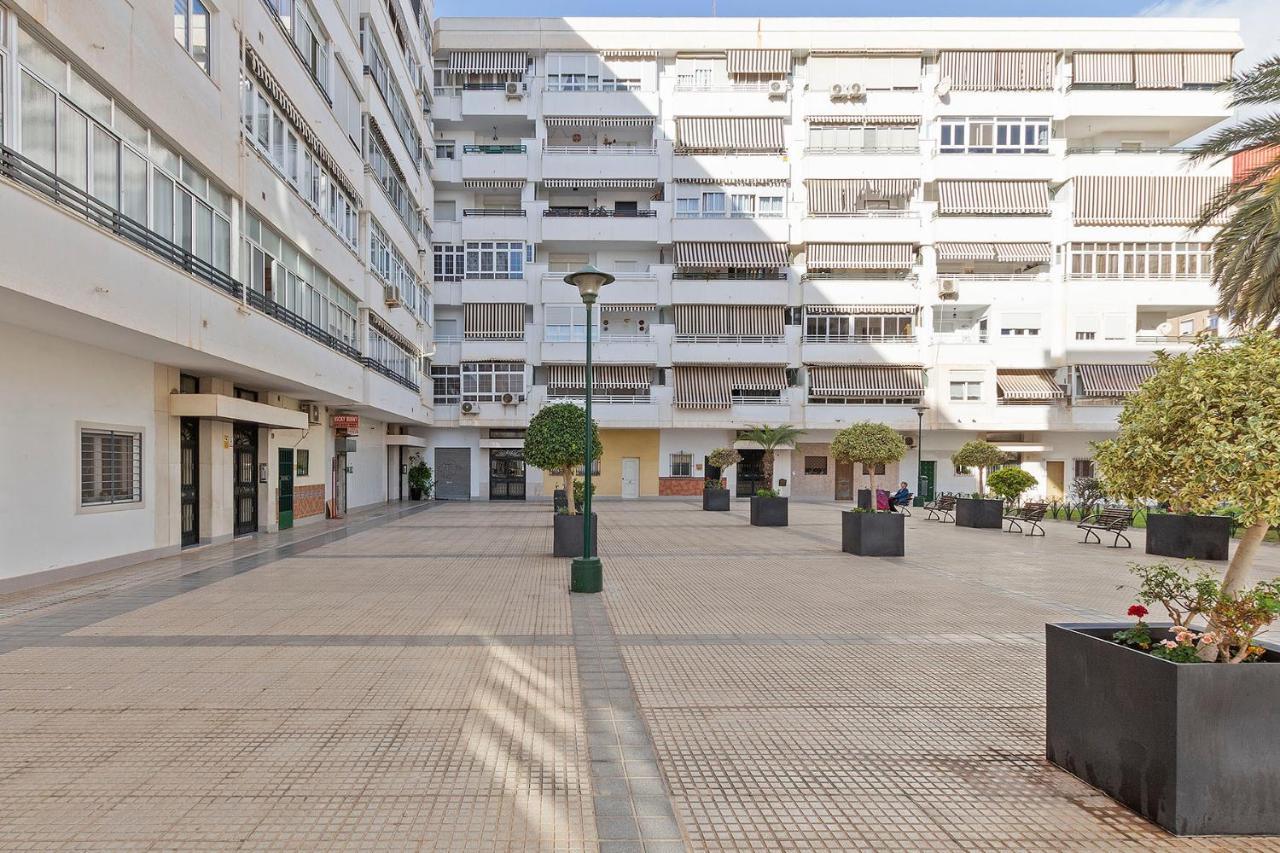 Precioso Apartamento A 5 Minutos Andando De La Playa Малага Экстерьер фото